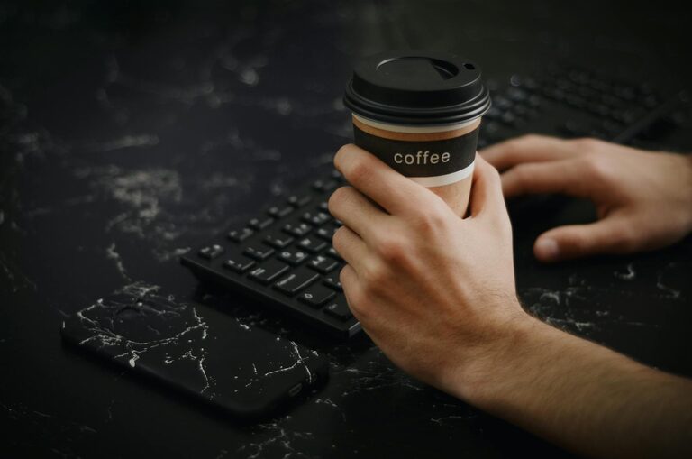 Simple Routines to Start and End Your Workday Smoothly